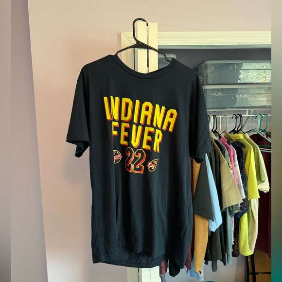 Caitlin Clark Indiana Fever #22 Men’s X-Large Black Short Sleeve Tshirt. NWT - Picture 1 of 6